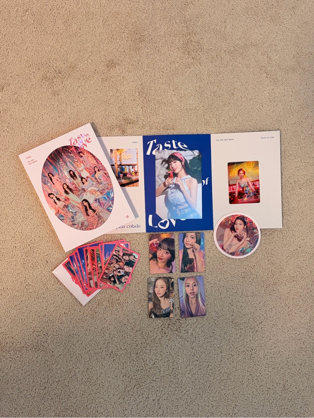 TWICE Taste of Love Album “In Love Ver” - Photocards and Extras Included